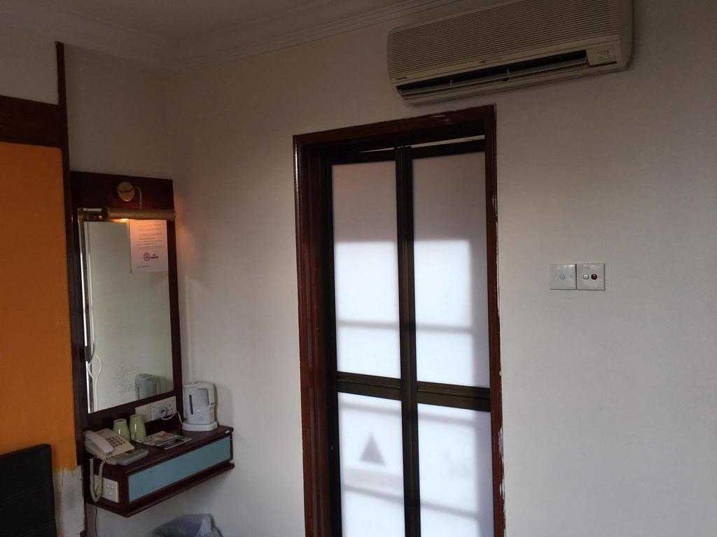 Happy Hotel สิงคโปร์ ภายนอก รูปภาพ